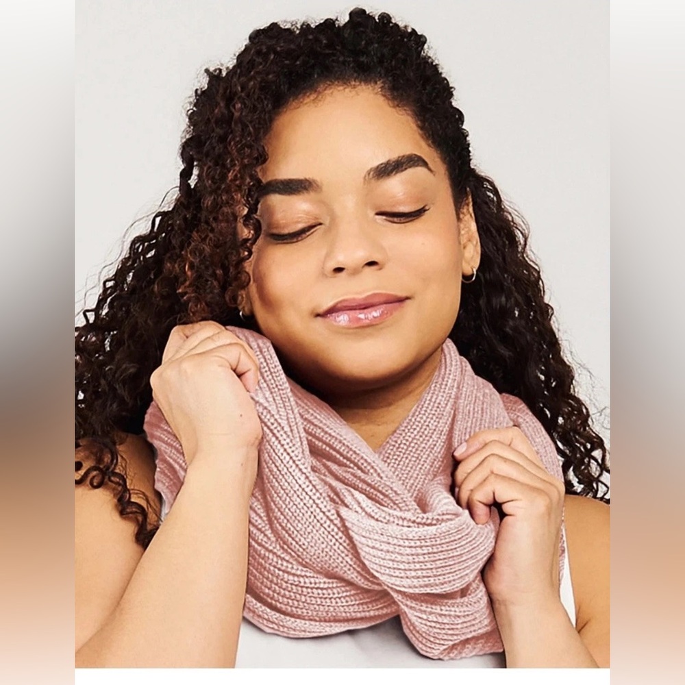 Maggie's Organics Knit Infinity Scarf
